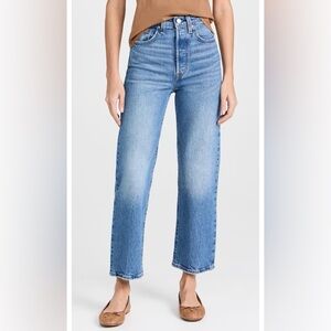 Levi’s Ribcage Straight Ankle Jeans